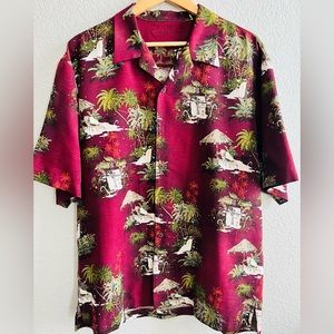 Tommy Bahama Mens short sleeve Island Christmas shirt
